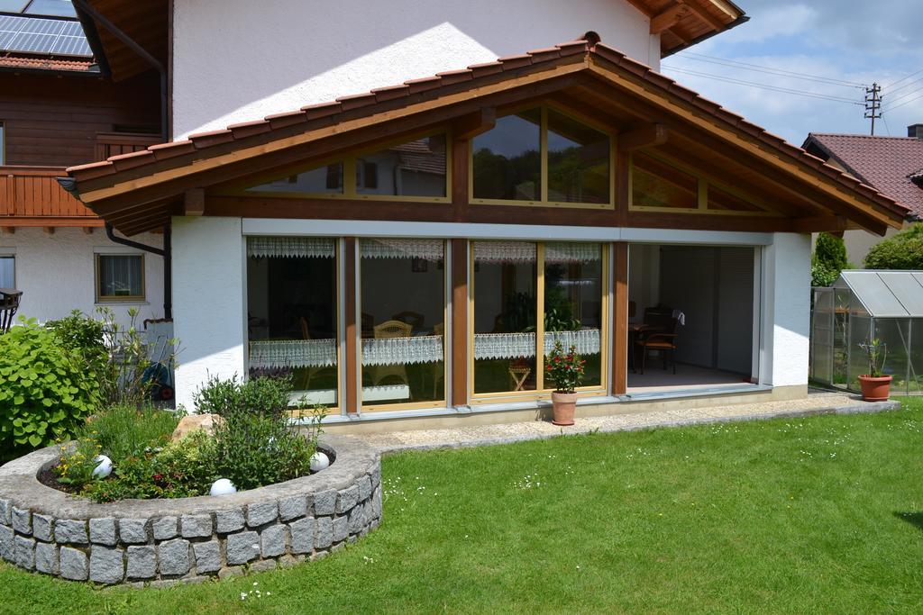Haus Gunda Διαμέρισμα Arrach Δωμάτιο φωτογραφία